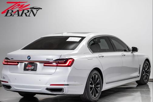 Mineral White Metallic 2022 BMW 750 i xDrive