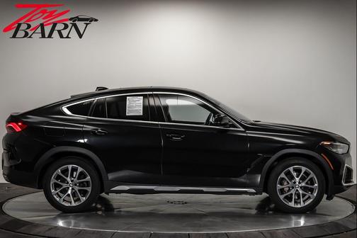 2023 BMW X6 xDrive40i