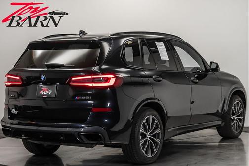 2022 BMW X5 M50i