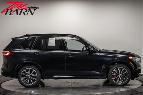 2022 BMW X5 M50i