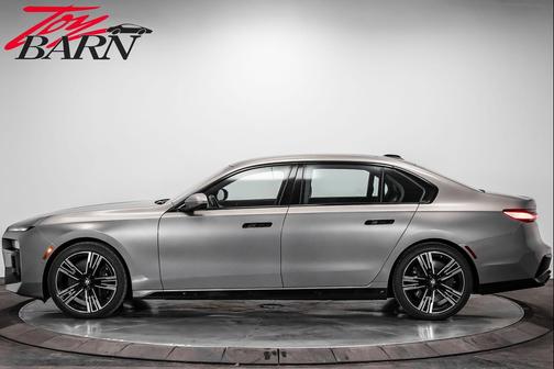 2024 BMW 760 xDrive