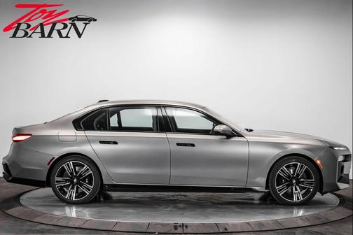 2024 BMW 760 xDrive