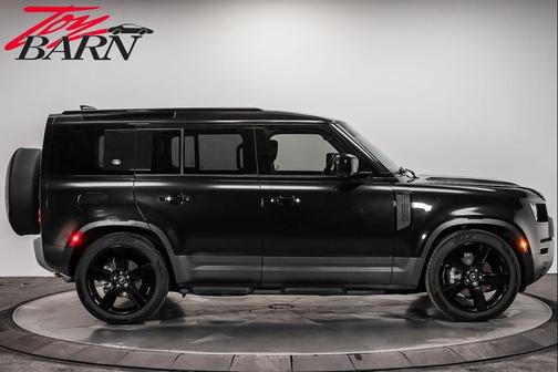 2024 Land Rover Defender 110 P300