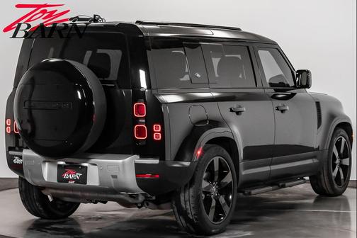 2024 Land Rover Defender 110 P300