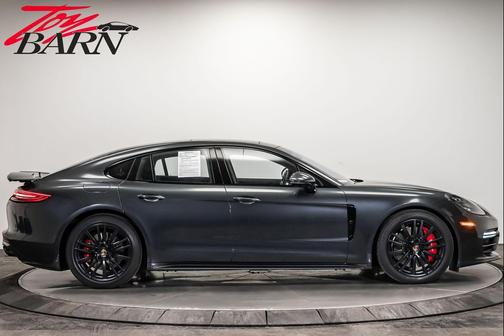 2020 Porsche Panamera GTS