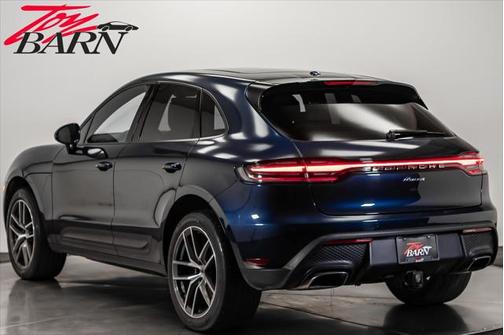 2022 Porsche Macan Base