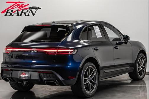 2022 Porsche Macan Base