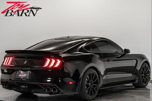 2018 Ford Shelby GT350 Base