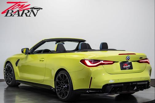 Sao Paulo Yellow 2022 BMW M4 Competition xDrive