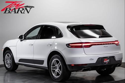White 2021 Porsche Macan Macan