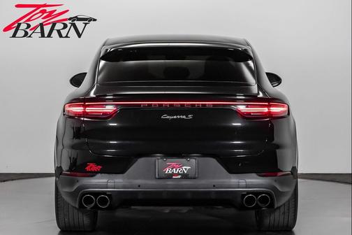 2022 Porsche Cayenne S