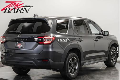 2023 Honda Pilot AWD LX