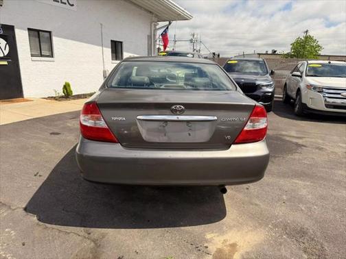 2003 Toyota Camry SE V6