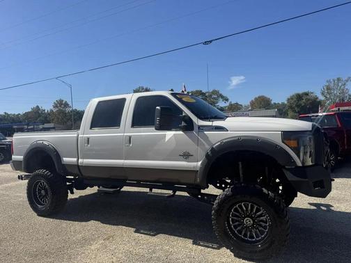 White 2015 Ford F-350 Lariat