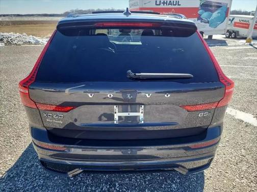 2023 Volvo XC60 B5 Plus Dark Theme