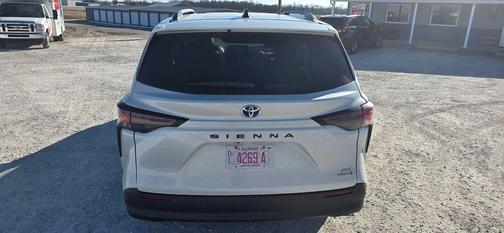 2023 Toyota Sienna XLE