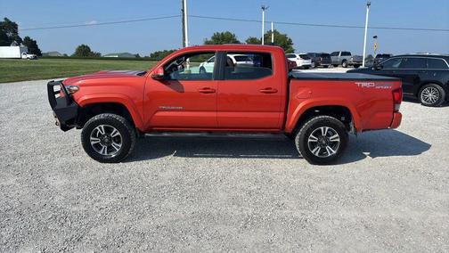2017 Toyota Tacoma TRD Sport