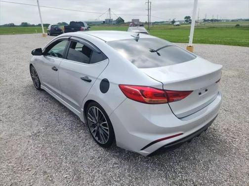 2018 Hyundai ELANTRA Sport
