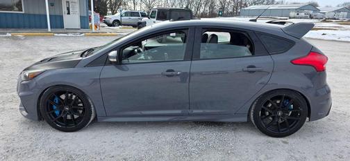 2017 Ford Focus RS Base