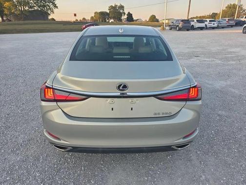 2019 Lexus ES 350 Base