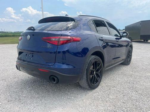 2019 Alfa Romeo Stelvio Sport