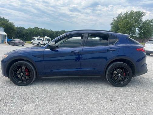 2019 Alfa Romeo Stelvio Sport