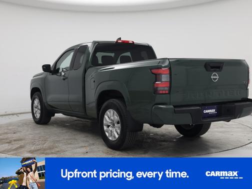Green 2022 Nissan Frontier SV