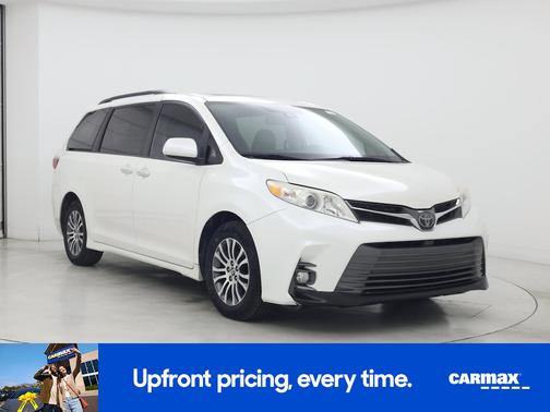 2019 Toyota Sienna XLE
