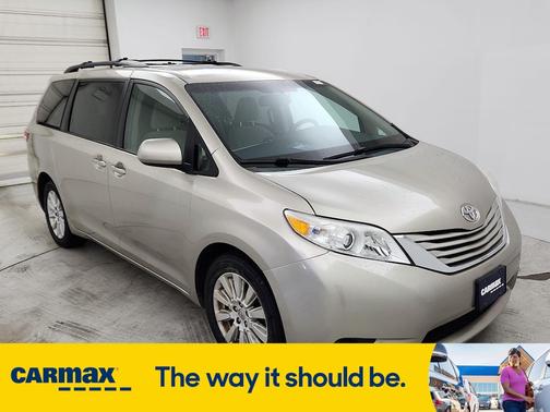 2015 Toyota Sienna LE