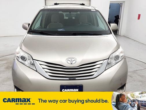 2015 Toyota Sienna LE