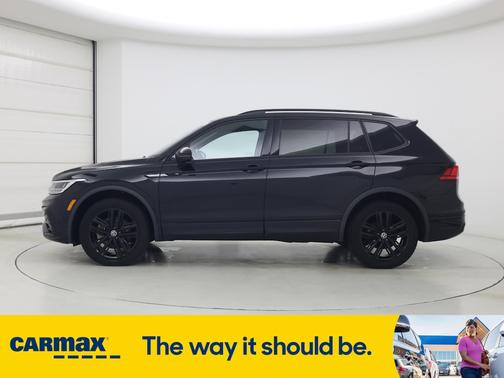 2022 Volkswagen Tiguan SE R-Line Black
