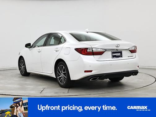 White 2016 Lexus ES 350