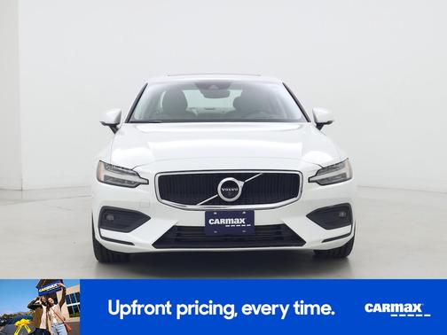 2021 Volvo S60 T5 Momentum