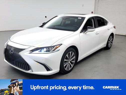 White 2020 Lexus ES 300h