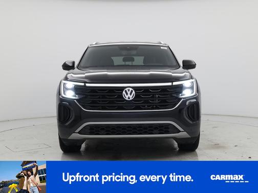 Black 2024 Volkswagen Atlas Cross Sport SE w/Tech
