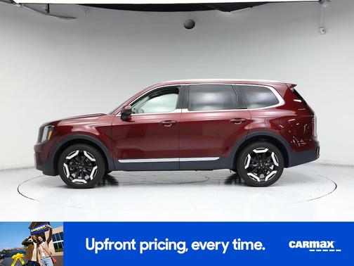 Burgundy 2023 Kia Telluride EX