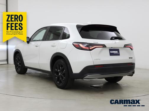 White 2024 Honda HR-V Sport
