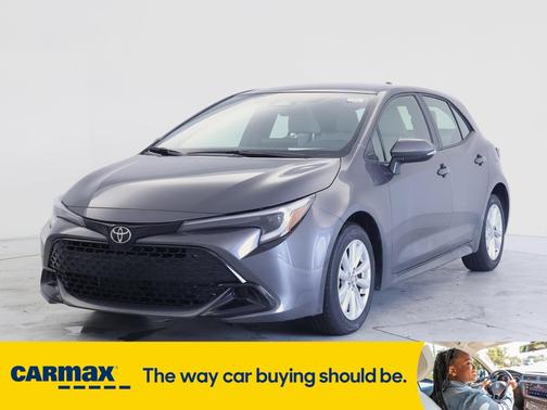 2025 Toyota Corolla Hatchback SE