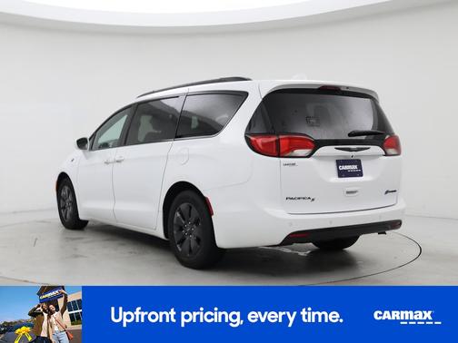 2020 Chrysler Pacifica Hybrid Touring L