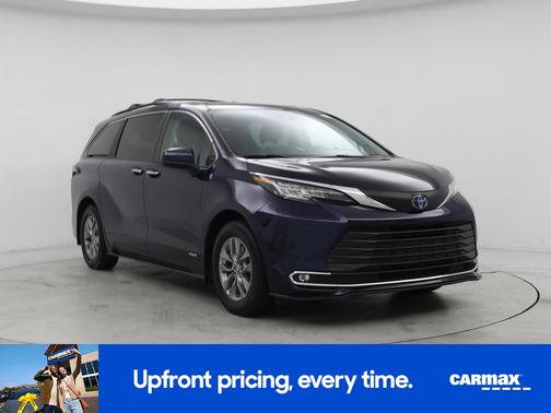 2021 Toyota Sienna XLE