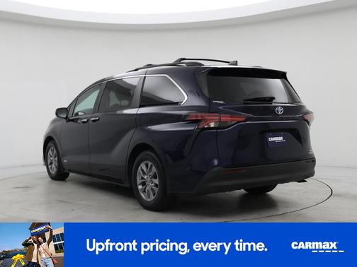 2021 Toyota Sienna XLE