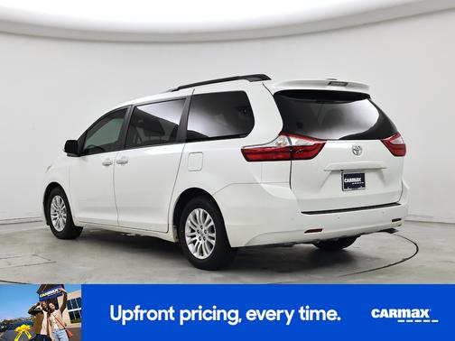 White 2016 Toyota Sienna XLE Premium