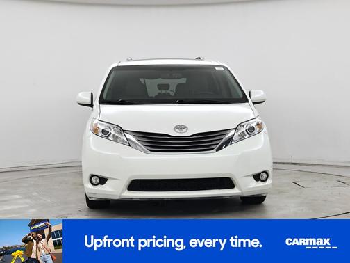 White 2016 Toyota Sienna XLE Premium