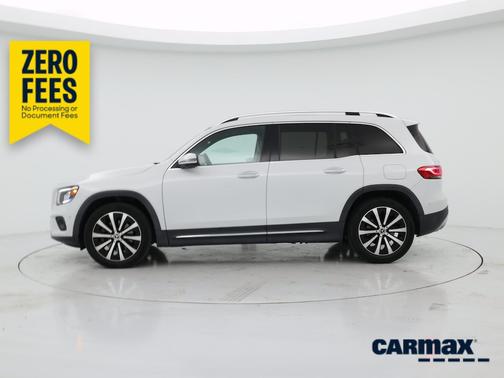 White 2022 Mercedes-Benz GLB 250