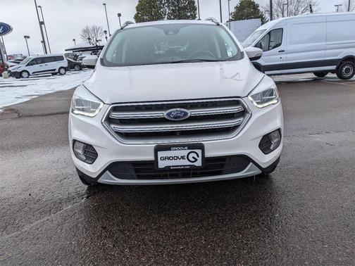 Photo 3 of 32 of 2017 Ford Escape Titanium