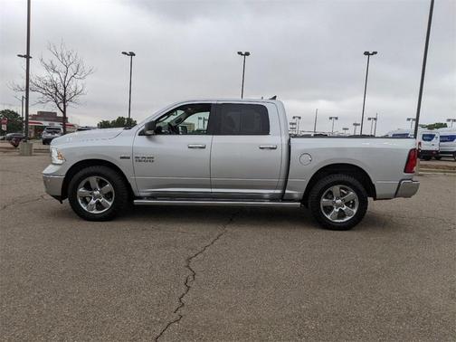 Photo 5 of 30 of 2018 RAM 1500 Big Horn