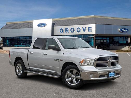 Photo 1 of 30 of 2018 RAM 1500 Big Horn
