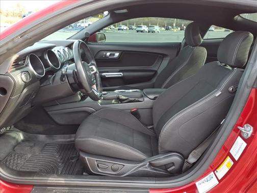 2021 Ford Mustang EcoBoost