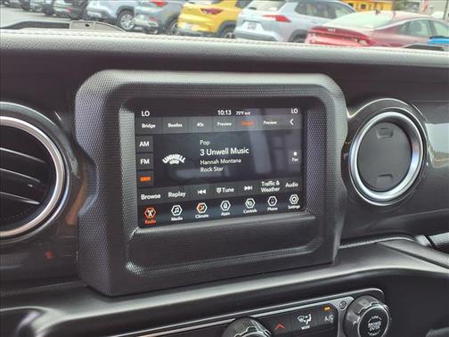 2021 Jeep Wrangler Unlimited Sahara Altitude