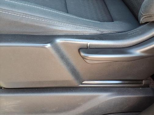 Silver Ice Metallic 2020 Chevrolet Silverado 1500 LT